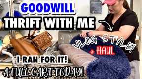 I ran for it! GOODWILL THRIFT WITH ME * THRIFT SHOPPING VLOG AND HAUL *