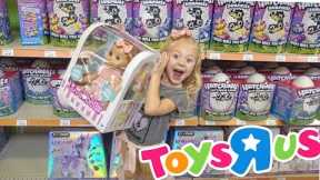 HUGE TOYS R US HAUL!!! (HATCHIMALS, BABY ALIVES, AND SO MUCH MORE)