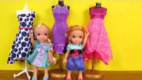 SHOPPING ! Elsa and Anna toddlers at Clothing Store - Dresses - Shoes - Purses