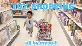 SHINE GOES TOY SHOPPING FOR THE FIRST TIME! *Adorable*