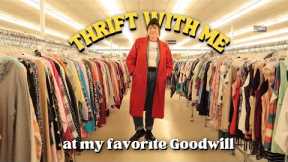 The best Goodwill ever! ~Thrift With Me + Try On Thrift Haul~