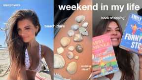 spend the weekend with me — book shopping, beach days, & sleepovers