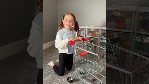 “CAN I GO SHOPPING IN YOUR FIDGET LOFT?!” 🛒😱🛍️ @HallieOnStage114 #cute #shopping #trend #fun