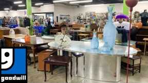 GOODWILL SHOP WITH ME FURNITURE SOFAS KITCHENWARE CHRISTMAS DECORATIONS SHOPPING STORE WALK THROUGH