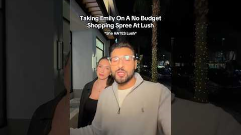 taking Emily on a no budget shopping spree @ lush #lush #lushcosmetics #lushcommunity #lushsupermilk